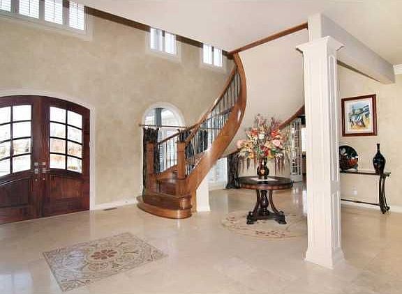 4th image of 6655 Traquair Pl