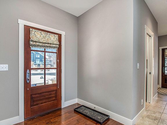 3rd image of 11151 Lake Shore Dr