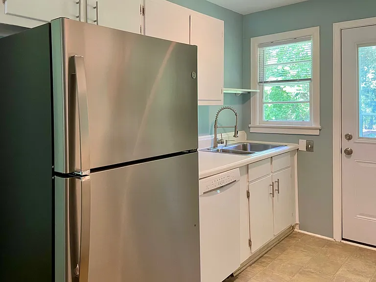 2502 Woodridge Dr — Photo 13