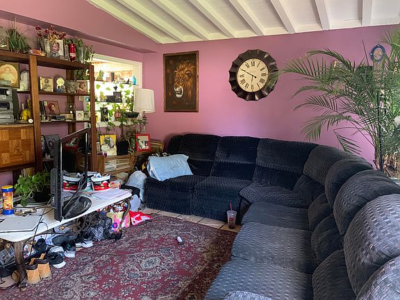 5th image of 531 E Norberry St