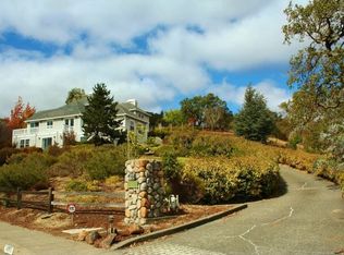 400 Wood Hollow Dr, Novato, CA 94945