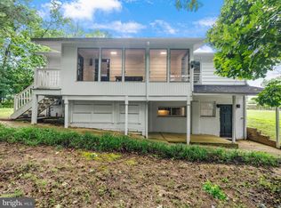 17A Elliott Rd, Annapolis, MD 21403