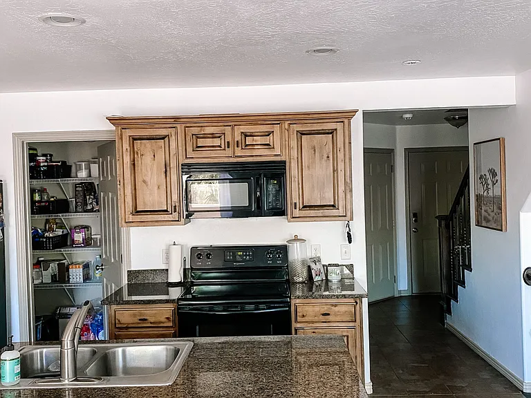 1000 E Bluff View Dr #53 — Photo 4