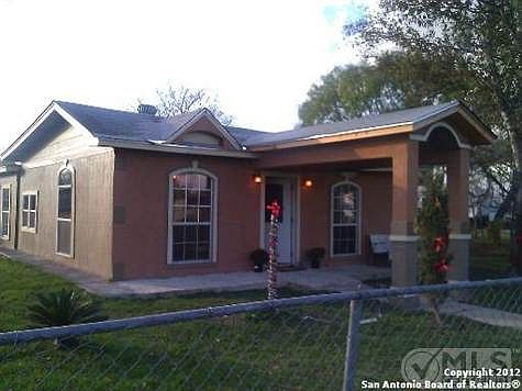 3rd image of 935 Rockwell Blvd