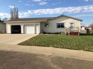 1190 7th St E, Dickinson, ND 58601