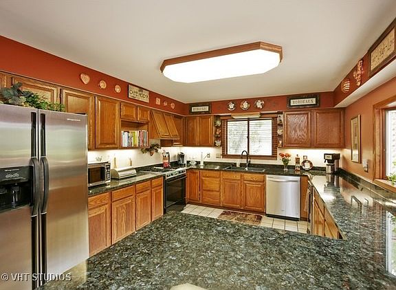 5th image of 1043 Colony Dr