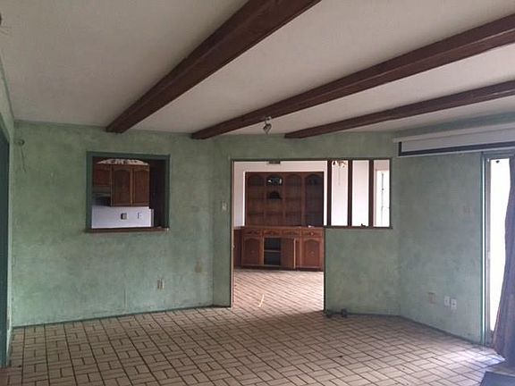 2nd image of 5511 Charlestown Dr