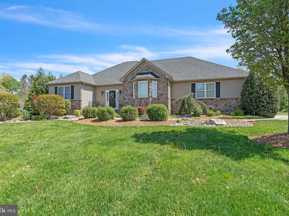 687 Aura Rd, Glassboro, NJ 08028