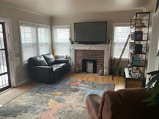 755 N Bellaire St — Photo 2