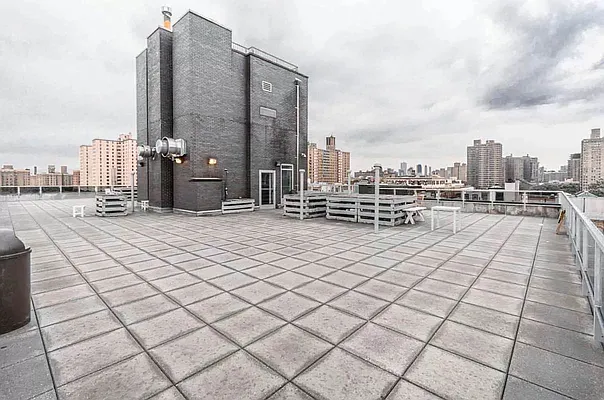 Rented by Metropolitan Property Group | media 31