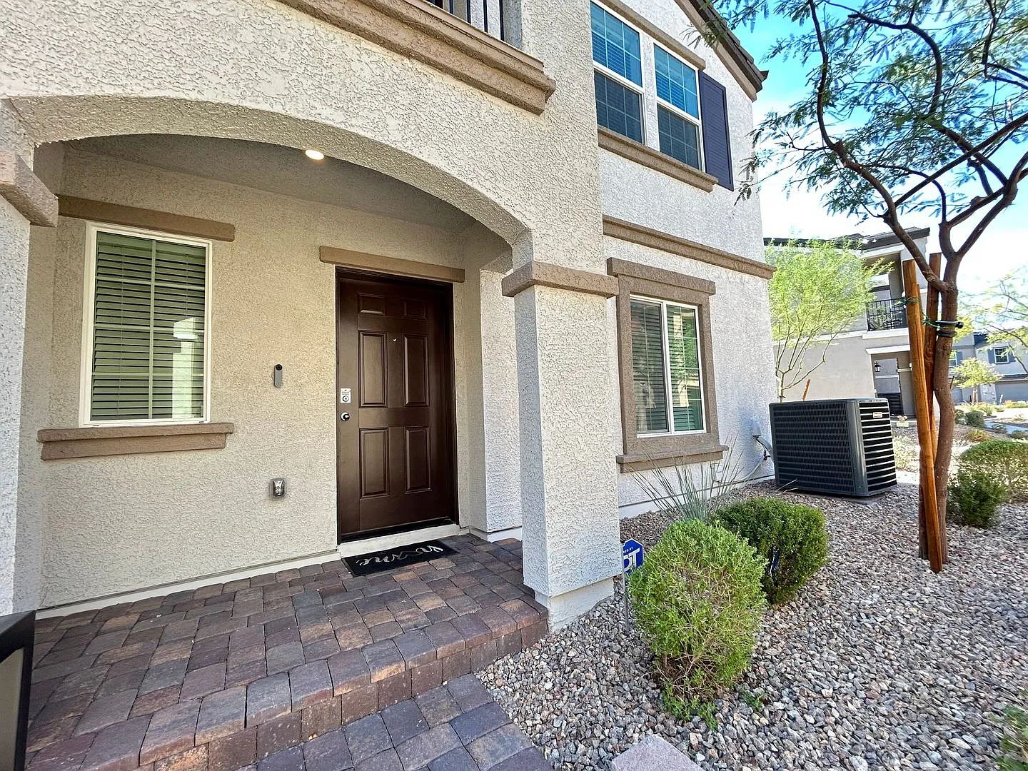 Newly built 3-Bedroom 2-Bathroom Townhouse! — Photo 2