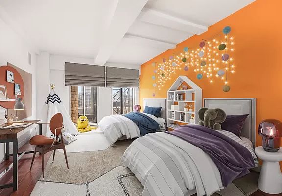 5th image of 421 Hudson St APT 820