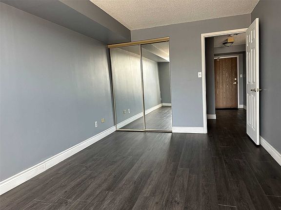 2nd image of 25 Agnes St #403