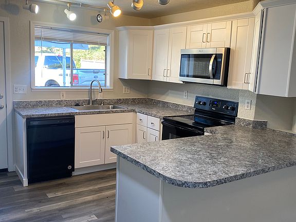 2nd image of 518 NE 73rd St #102