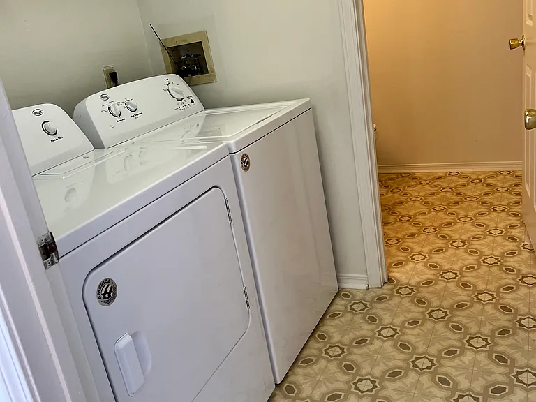 Full sized washer/dryer included