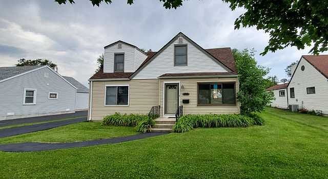 1st image of 328 Armitage Ave