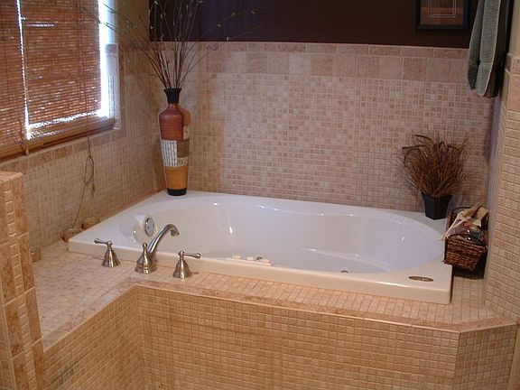 Whirlpool Tub