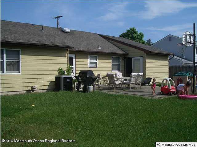 2nd image of 784 Maplecrest Rd
