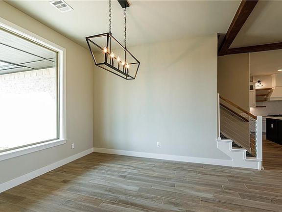 3rd image of 36 Plumeria Ct NE