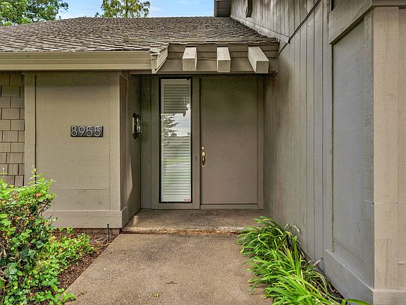 2nd image of 8955 Quail Glen Ct