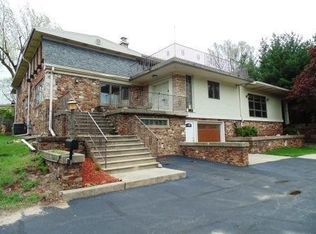 1123 N Wayne St, Gary, IN 46403