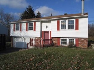 62 Blackwell Ln, Henrietta, NY 14467