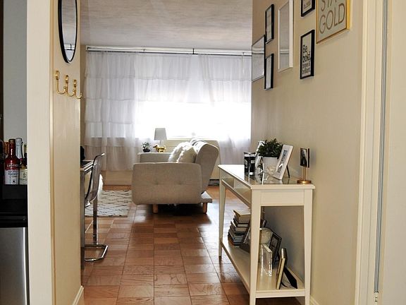 4th image of 68 Monmouth St #68M