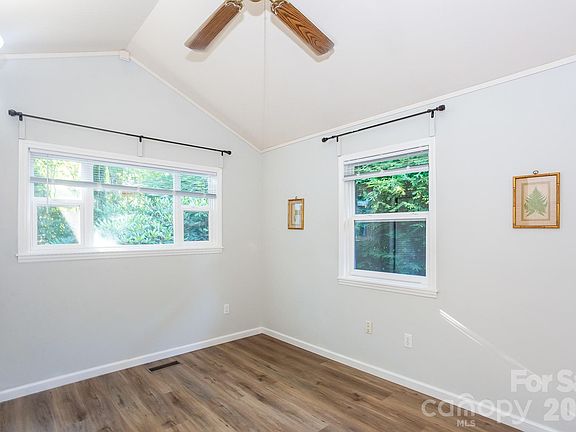 4th image of 261 Black Pine Rd