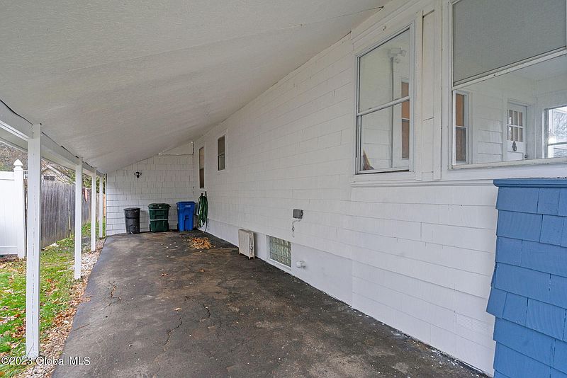 4th image of 967 New Scotland Avenue