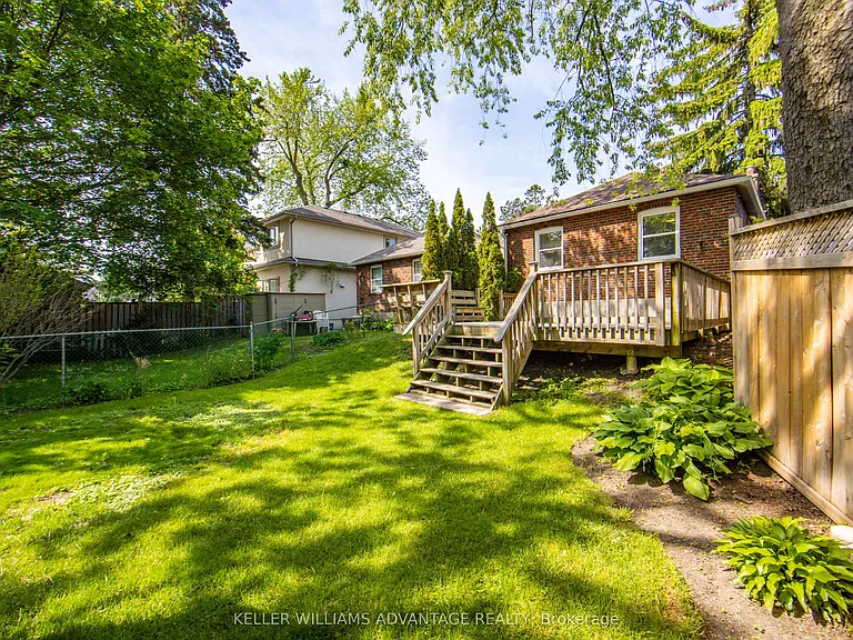 57 Red Deer Ave — Photo 14