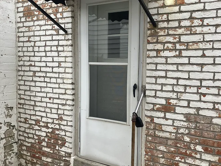 316 W Mill St #3 — Photo 11