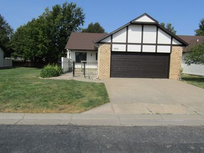 1055 Burr Oak Ln, Salina, KS, 67401