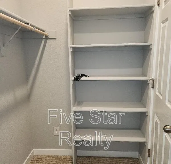 2203 Woodlet St — Photo 18