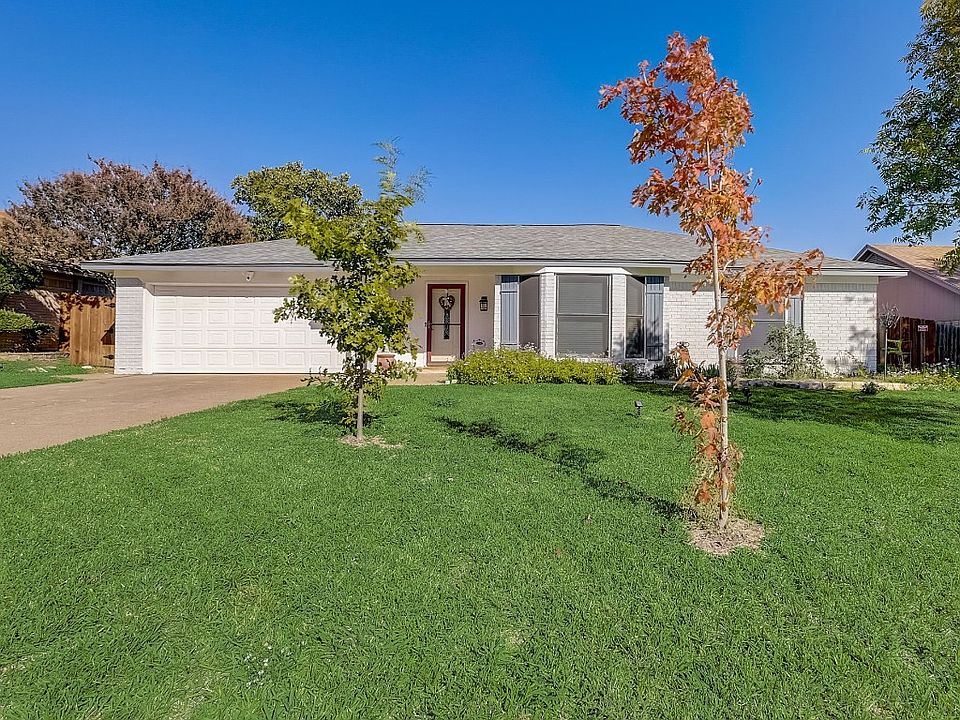 1st image of 316 Haywood Dr
