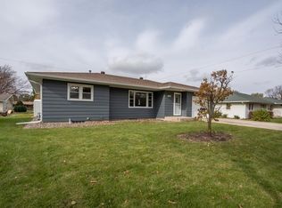 1220 Lincoln Ave S, Owatonna, MN 55060