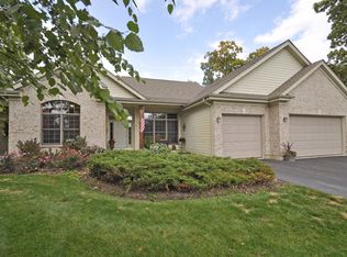 4116 Miller Oaks Dr, McHenry, IL 60051