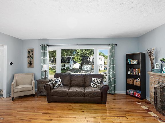 2nd image of 2438 Almont Ave SE