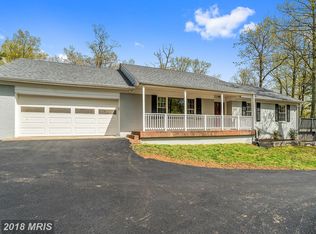 5247 Graystone Rd, Warrenton, VA 20187