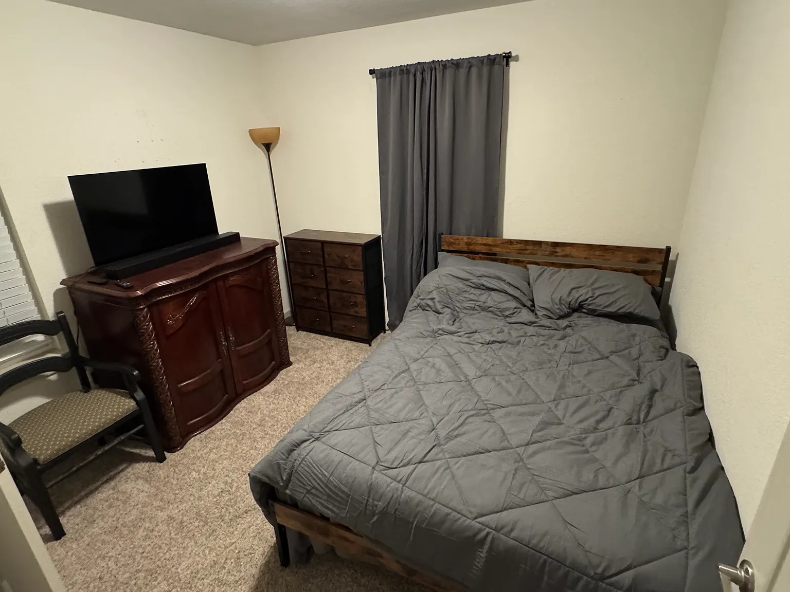 3 bed, 2.5 bath, 1795 sqft, $3,250 — Photo 2