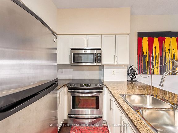 4th image of 15 Windermere Ave #314