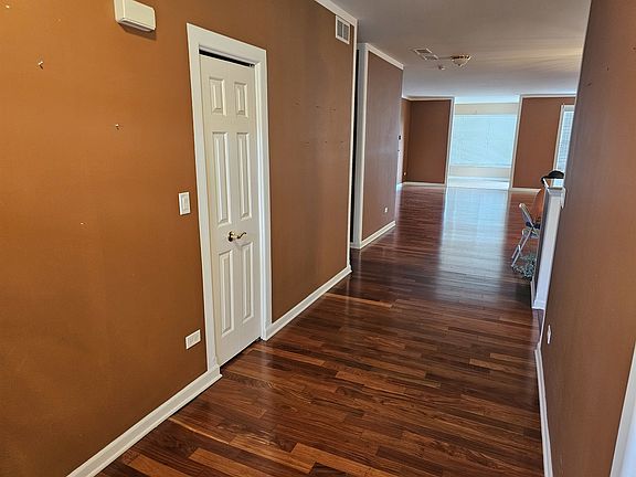 5th image of 3702 Clubhome Ln