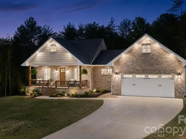 2026 Robert Dr, Morganton, NC 28655