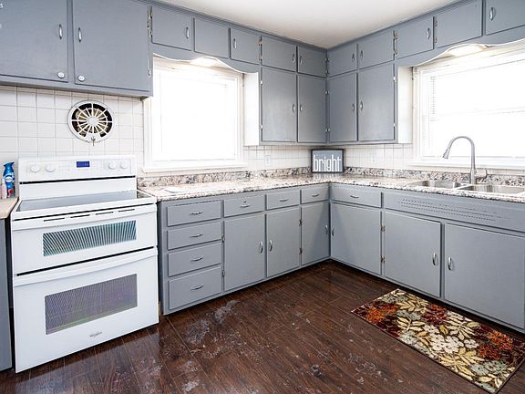 4th image of 318 N Collinwood Ave