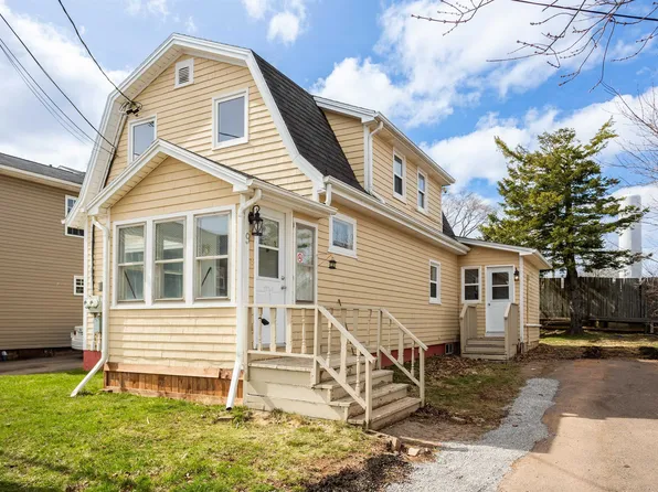 9 Summer St, Charlottetown, PE C1A 2P7