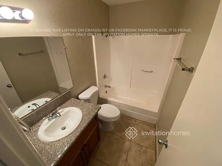 4424 W Caron St — Photo 15