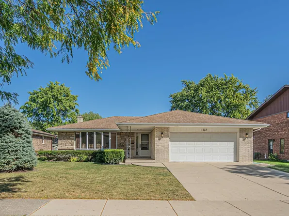 1223 S Highland Ave, Arlington Heights, IL 60005