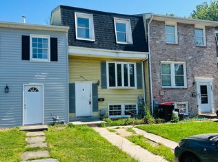 909 Top View Dr, Edgewood, MD 21040