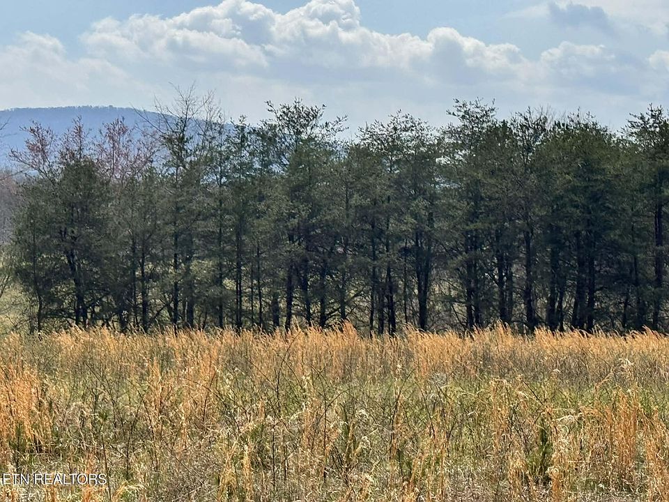 1st image of Knox Ln