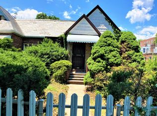 72-64 Yellowstone Blvd #0, Forest Hills, NY 11375