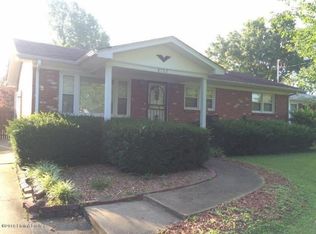 8703 Dorrance Dr, Louisville, KY 40258